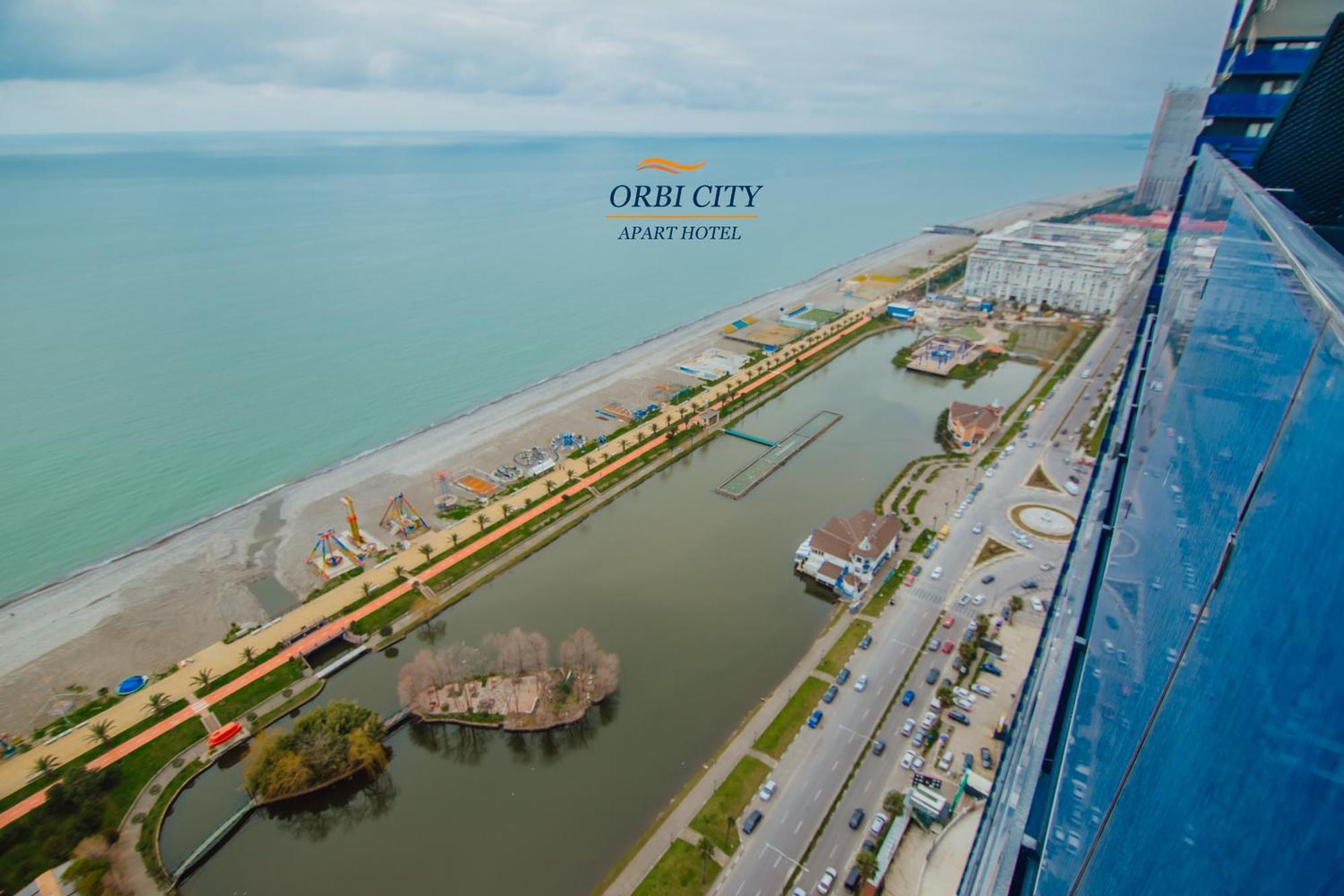 Apart-Hotel Orbi City 바투미 외부 사진