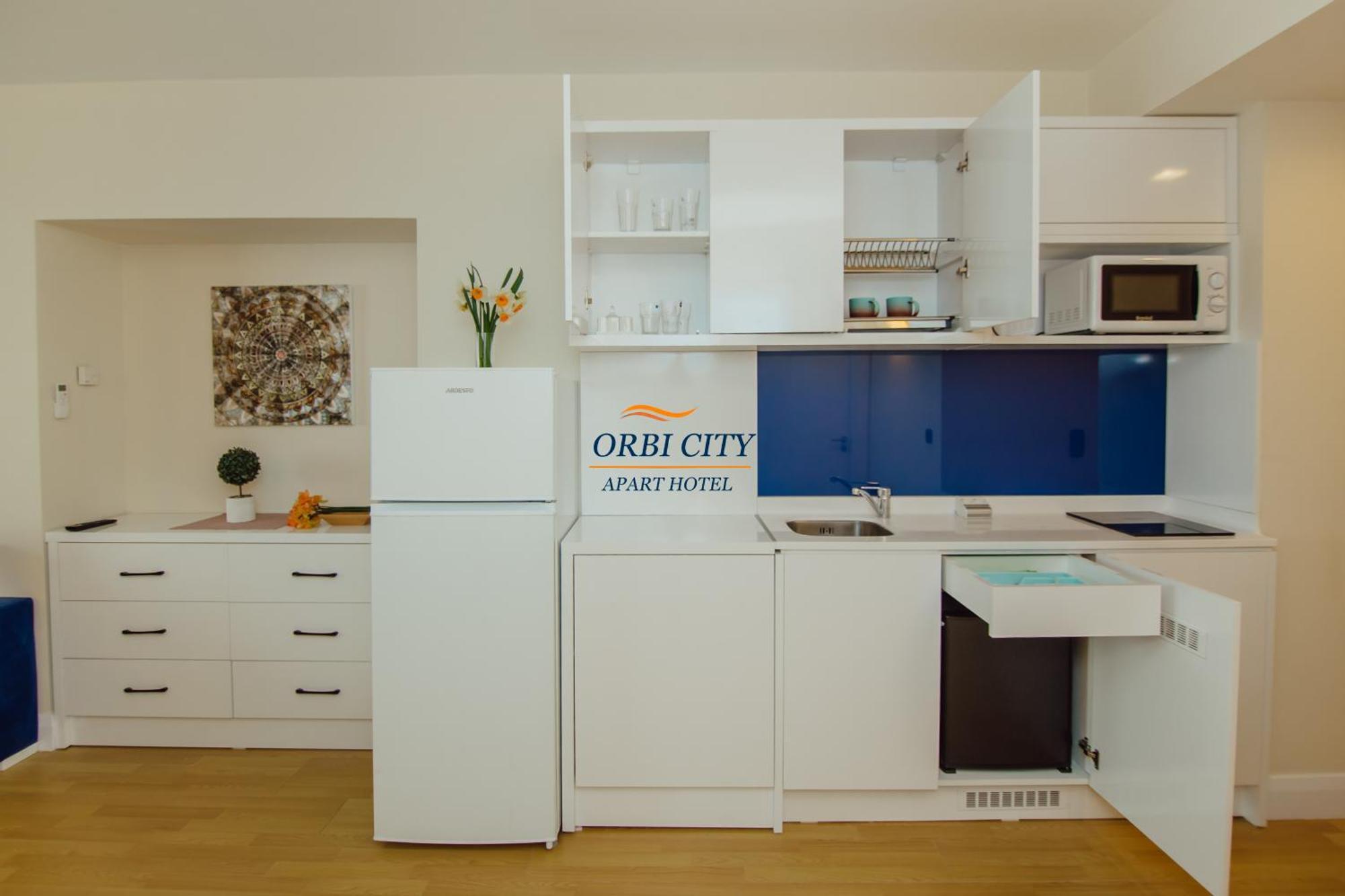 Apart-Hotel Orbi City 바투미 외부 사진